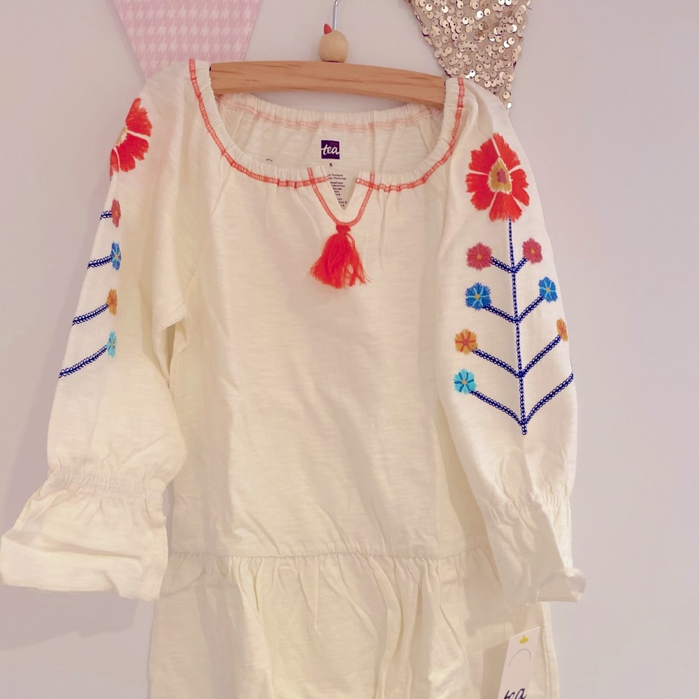 Tea- flower embroidery dress Size 5